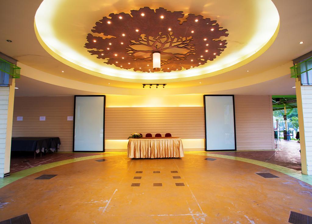 Brookside Valley Resort Rayong Exterior foto